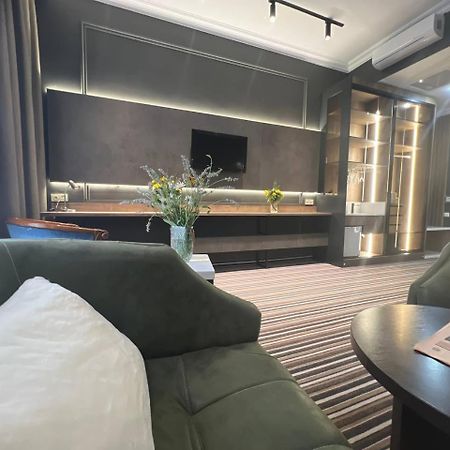 Sapar Standart Hotel Шымкент Экстерьер фото