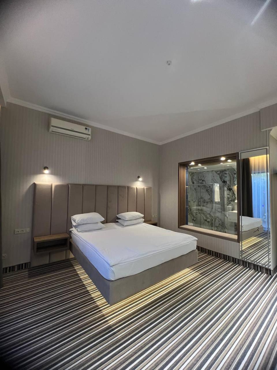 Sapar Standart Hotel Шымкент Экстерьер фото