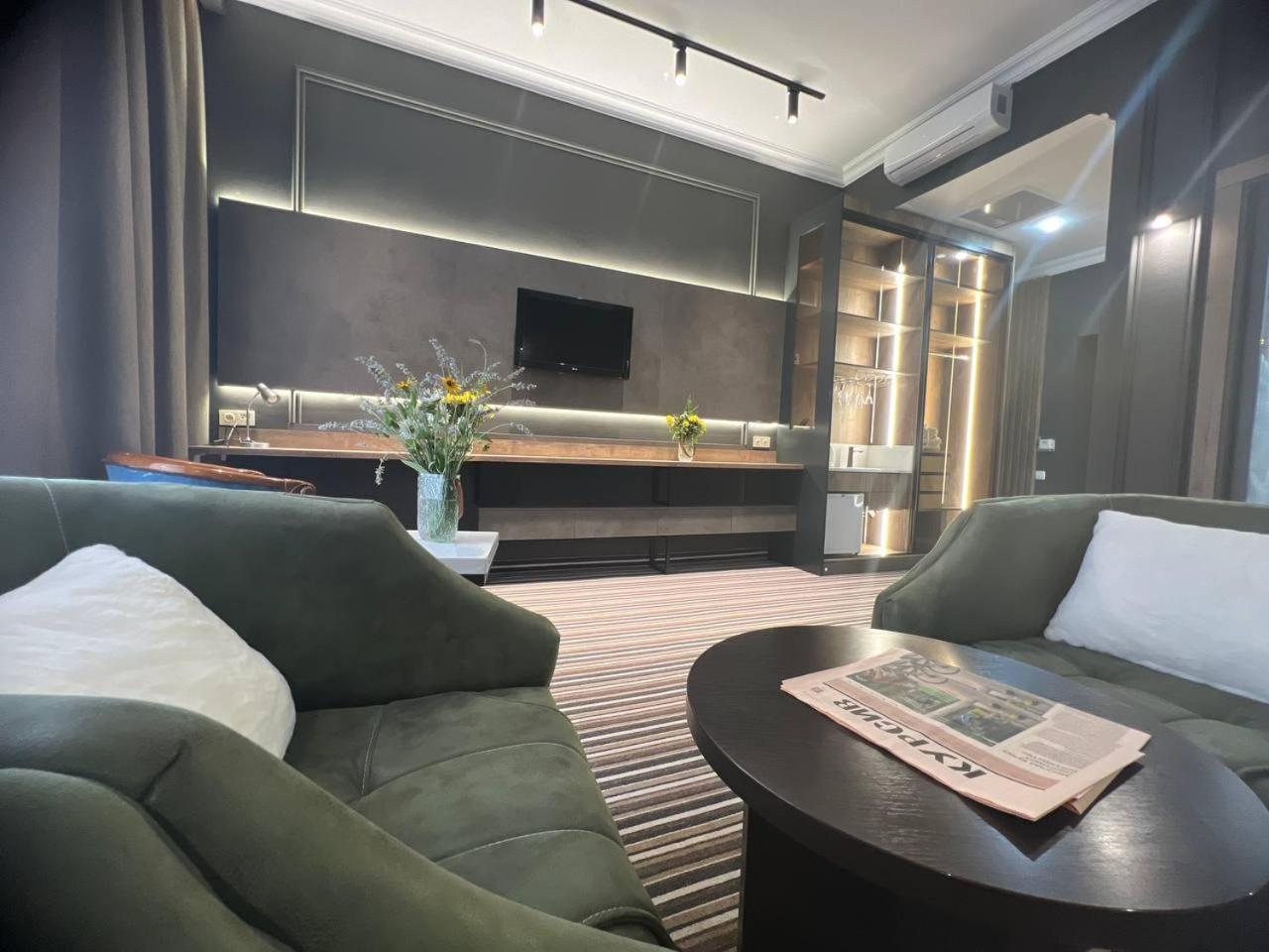 Sapar Standart Hotel Шымкент Экстерьер фото