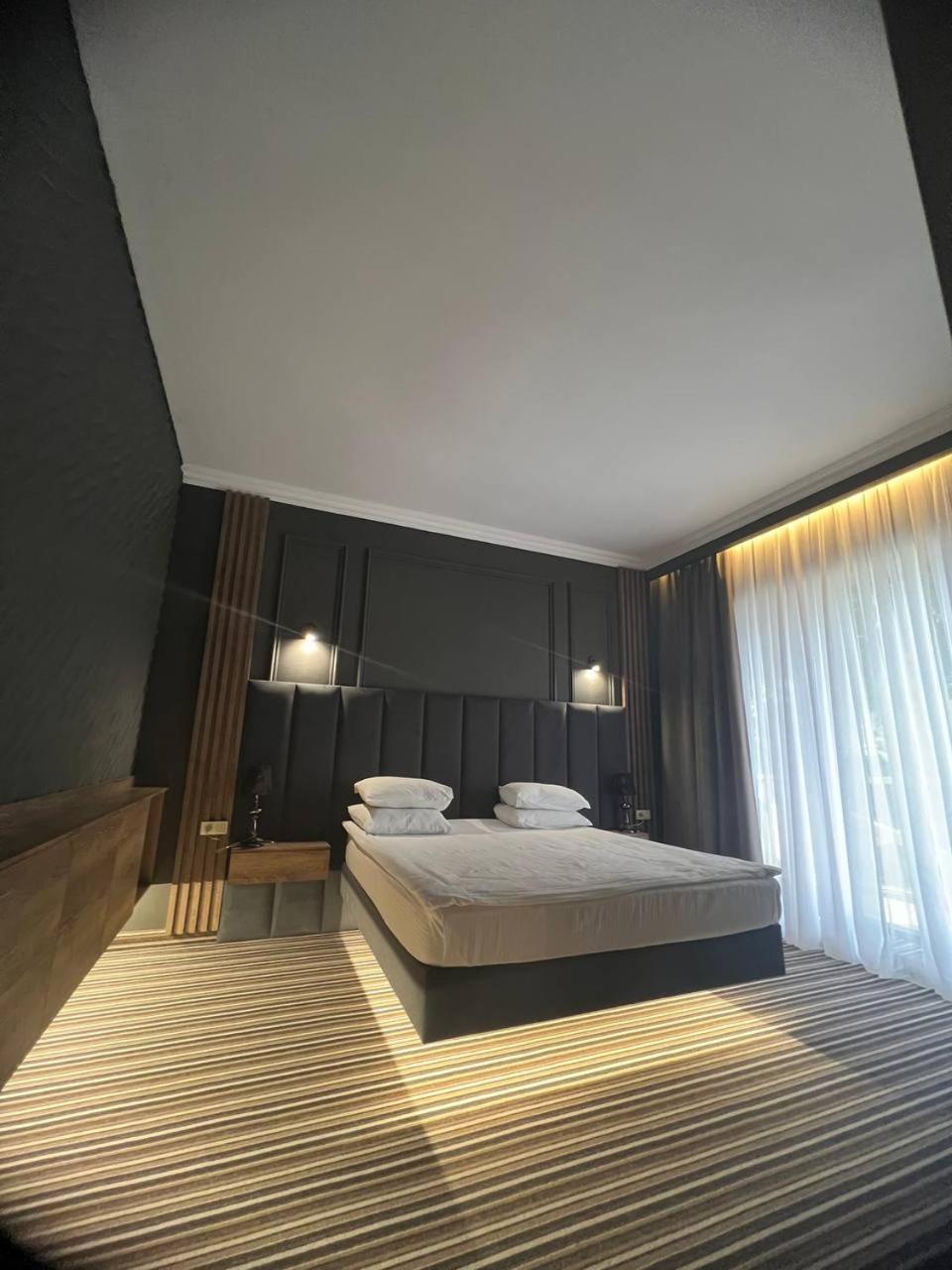 Sapar Standart Hotel Шымкент Экстерьер фото