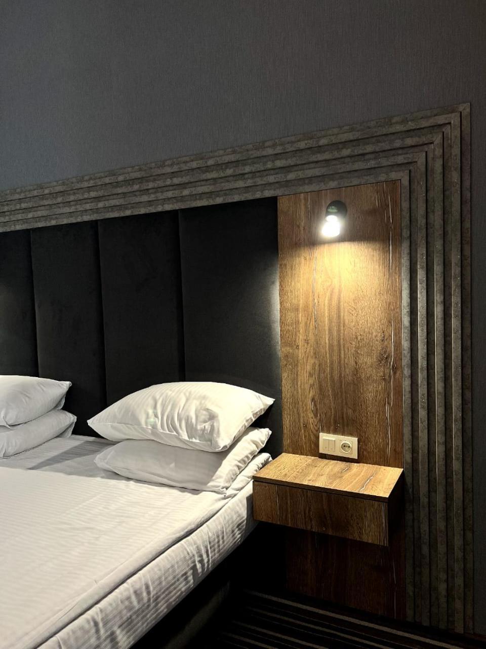 Sapar Standart Hotel Шымкент Экстерьер фото