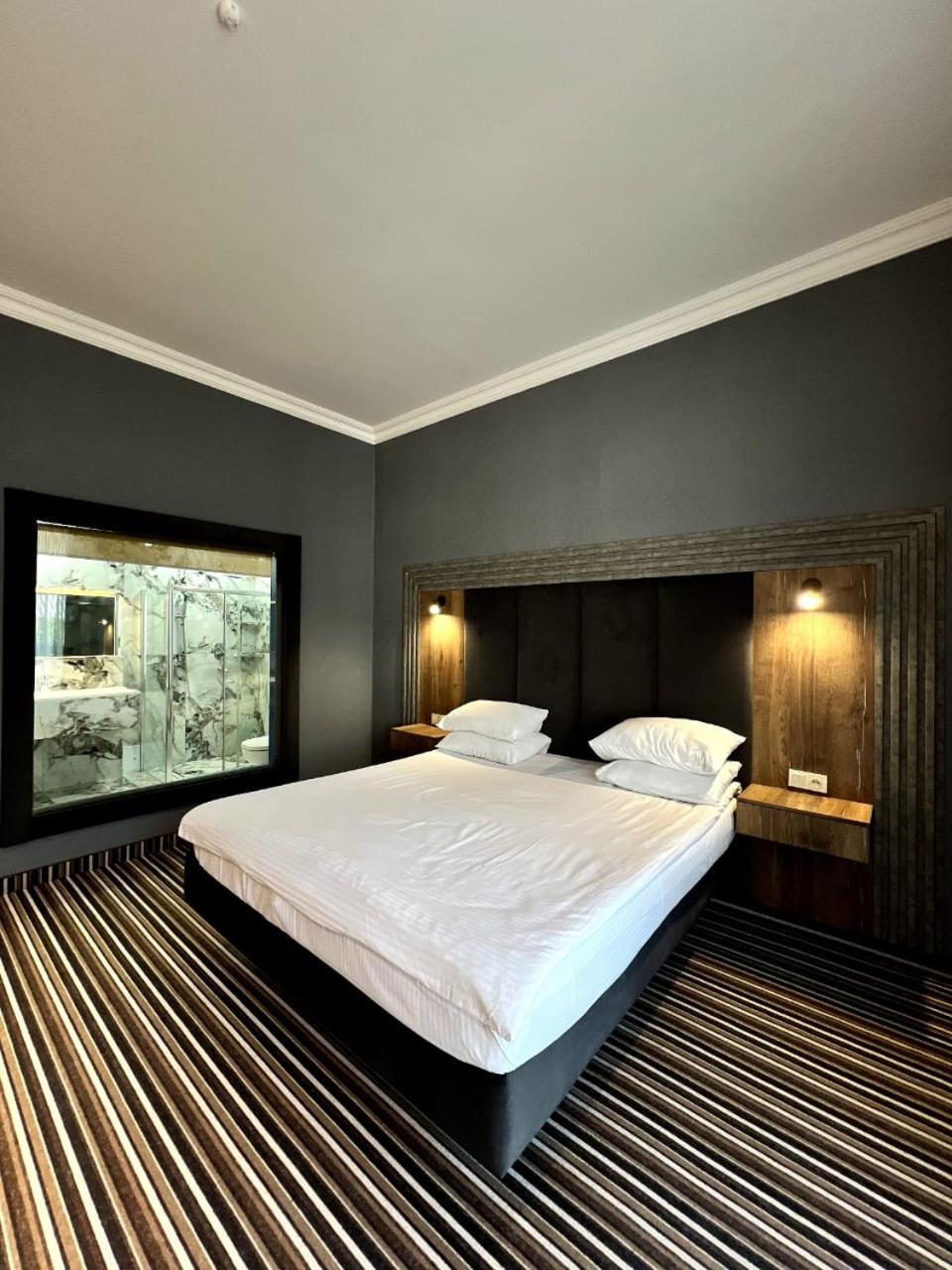 Sapar Standart Hotel Шымкент Экстерьер фото