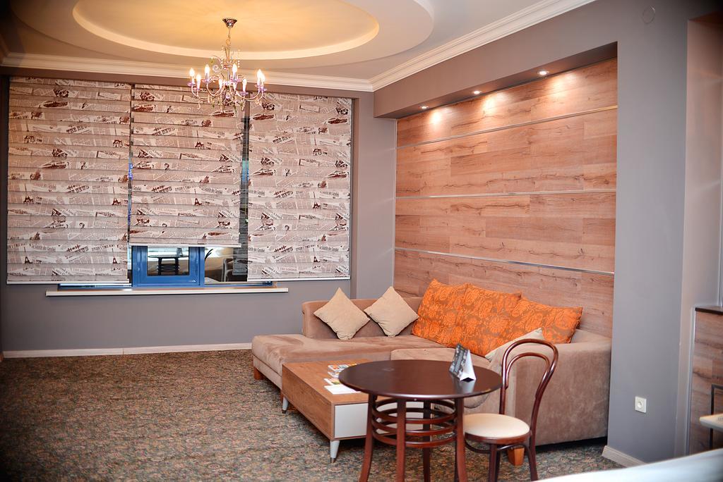 Sapar Standart Hotel Шымкент Экстерьер фото
