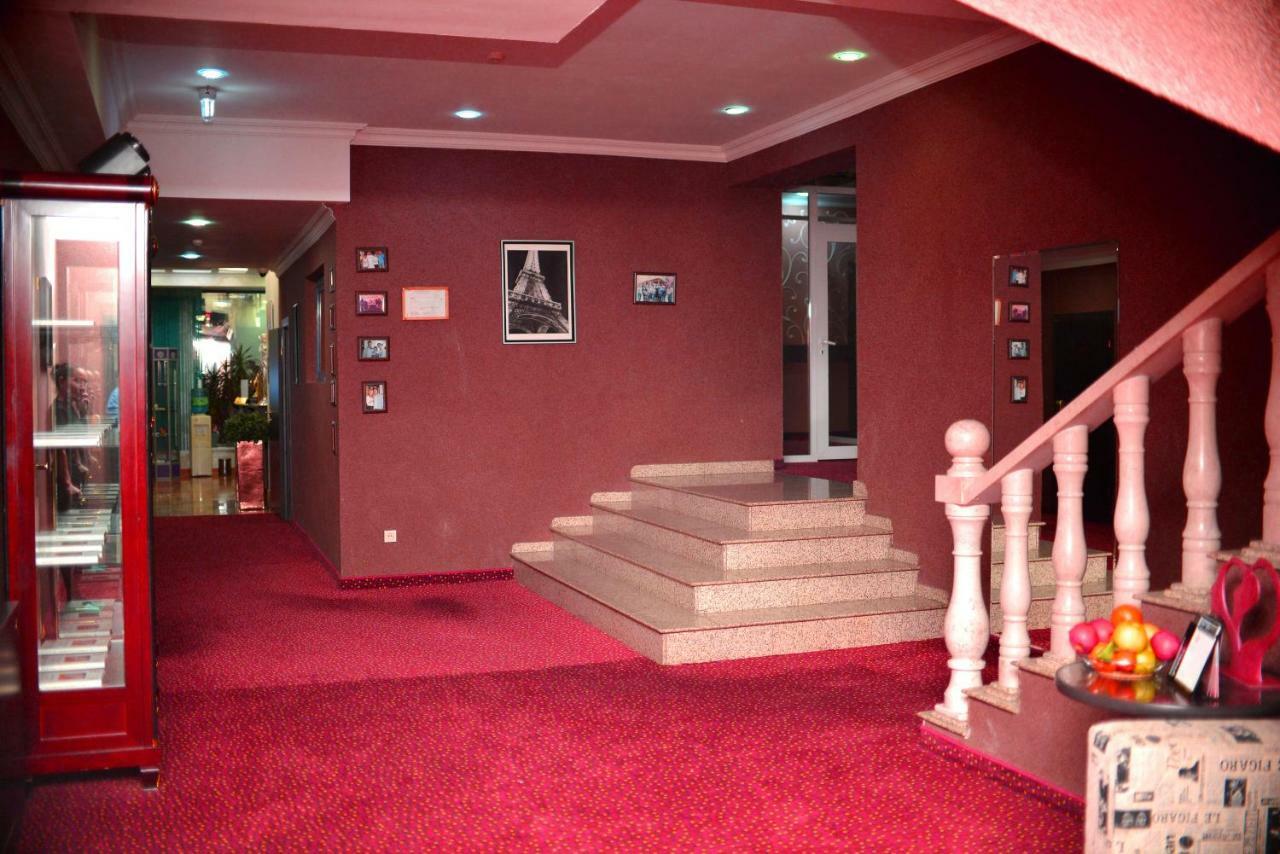 Sapar Standart Hotel Шымкент Экстерьер фото